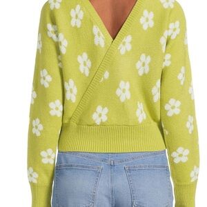 Derek Heart NWT Lime Floral V-Neck Sweater